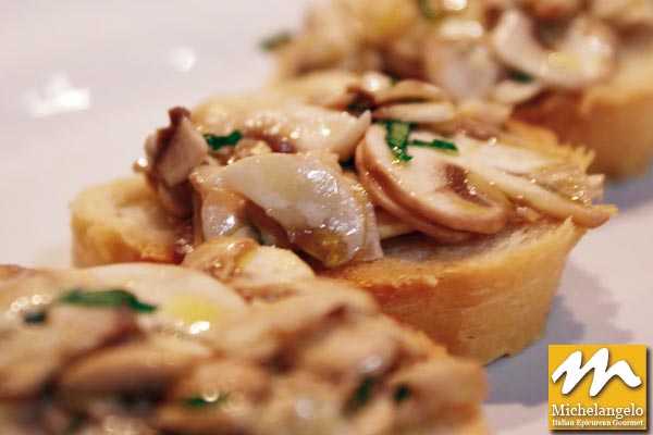 Crostini with Mushrooms